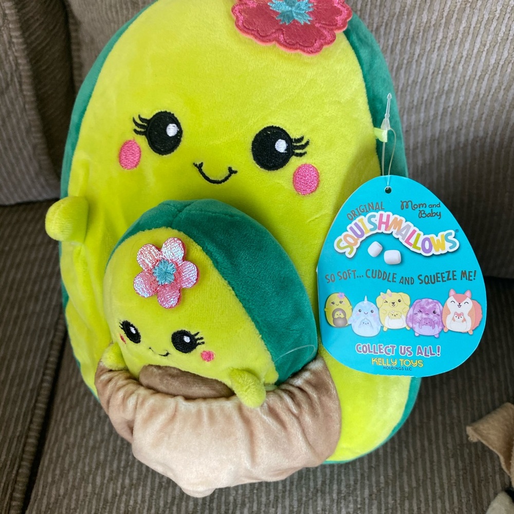 Squishmallow 8” Momma and Baby Avocado